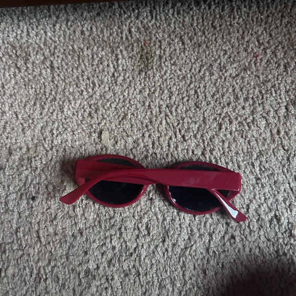Forever 21 red sunglasses - Picture 2 of 2